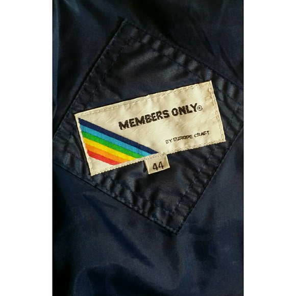 Vintage Members Only windbreaker style jacket - Picture 3 of 3